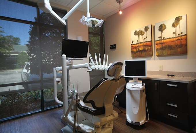 Eccella Smiles & Aesthetics