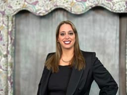 Dr. Christen Simpson