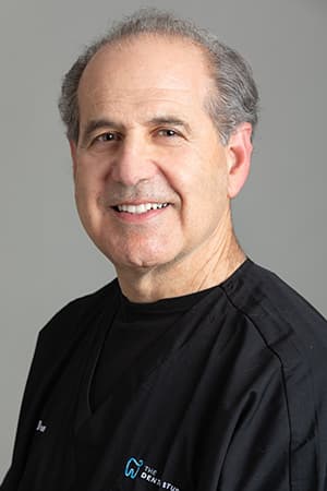 Dr. Laurence Bremmer