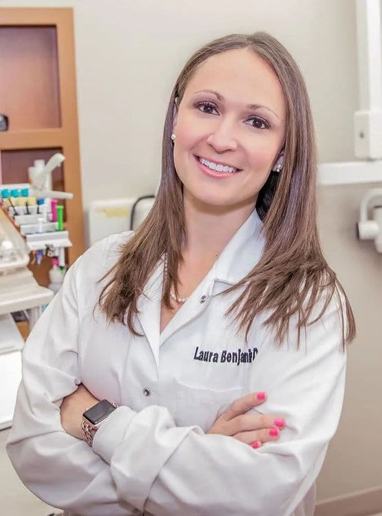 Dr. Laura Benjamin