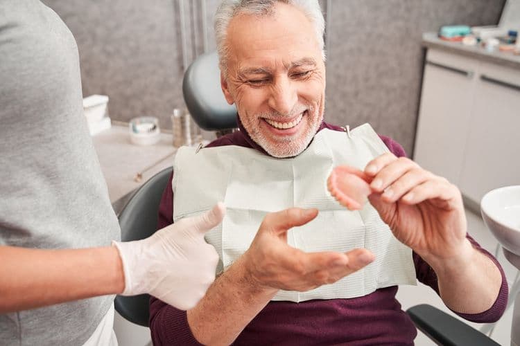 How Long Should a Denture Last