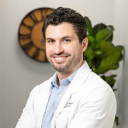 Dr. Kevin Carbonell